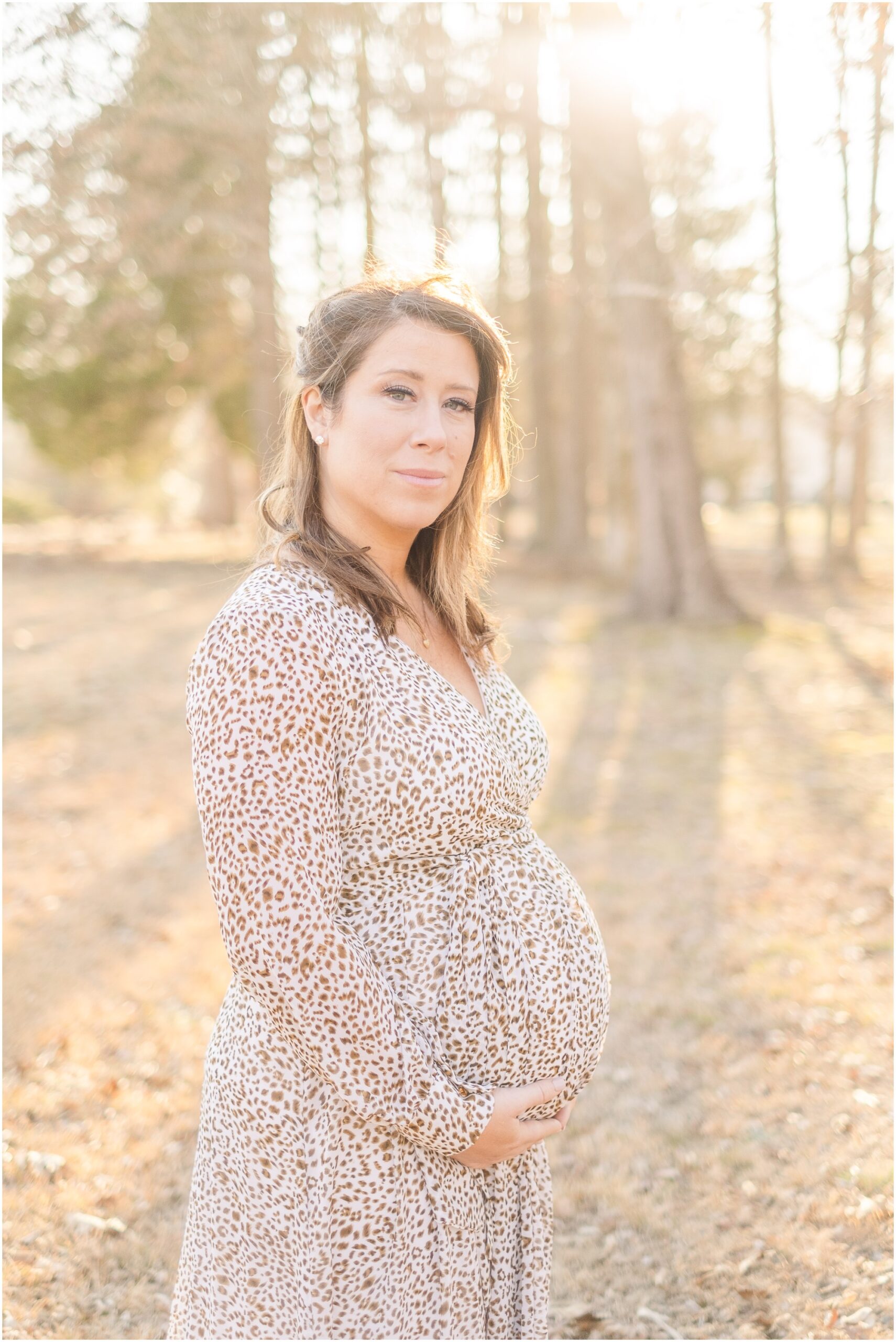 beautiful winter maternity session