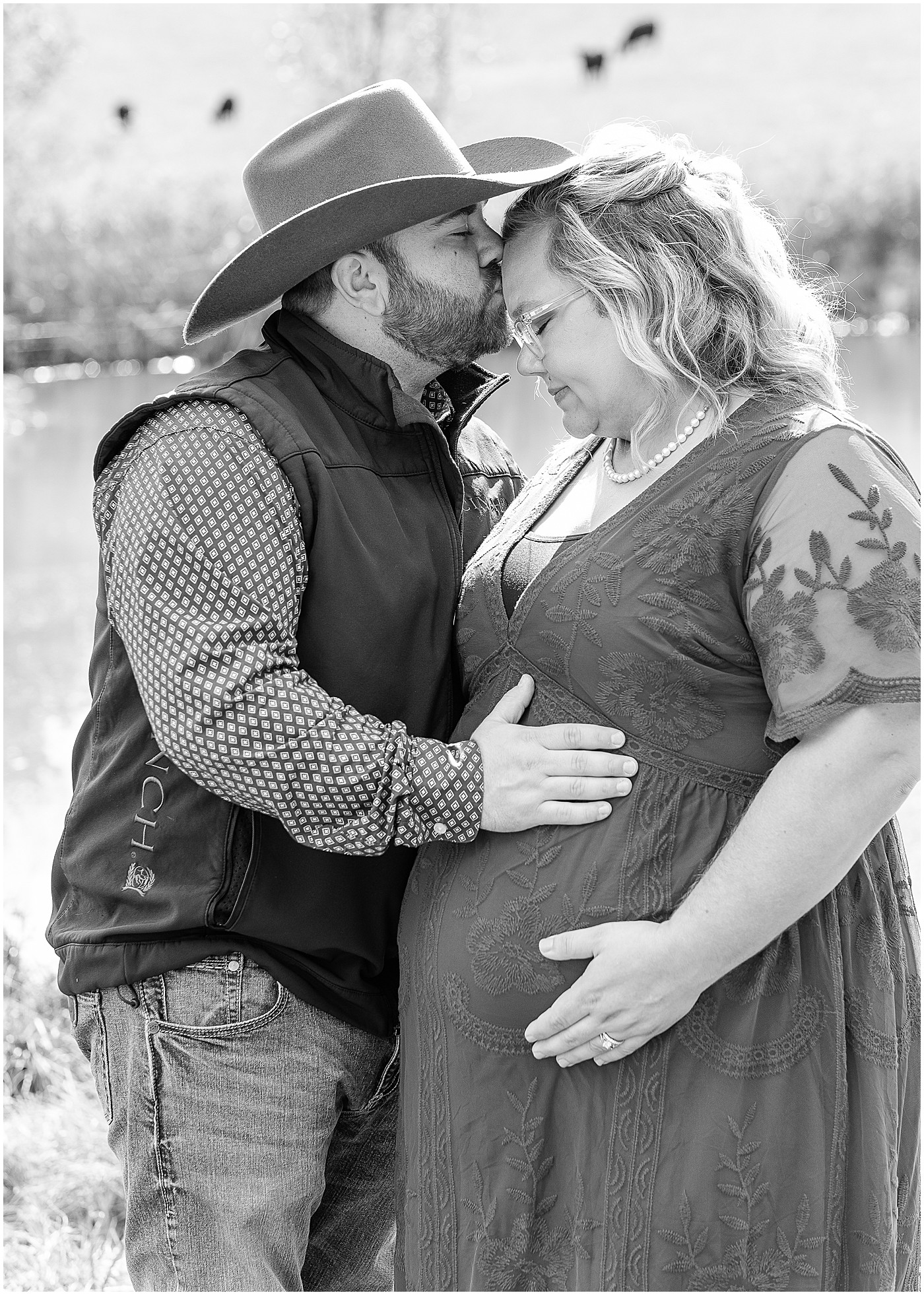 maternity portraits in Tompkinsville, KY